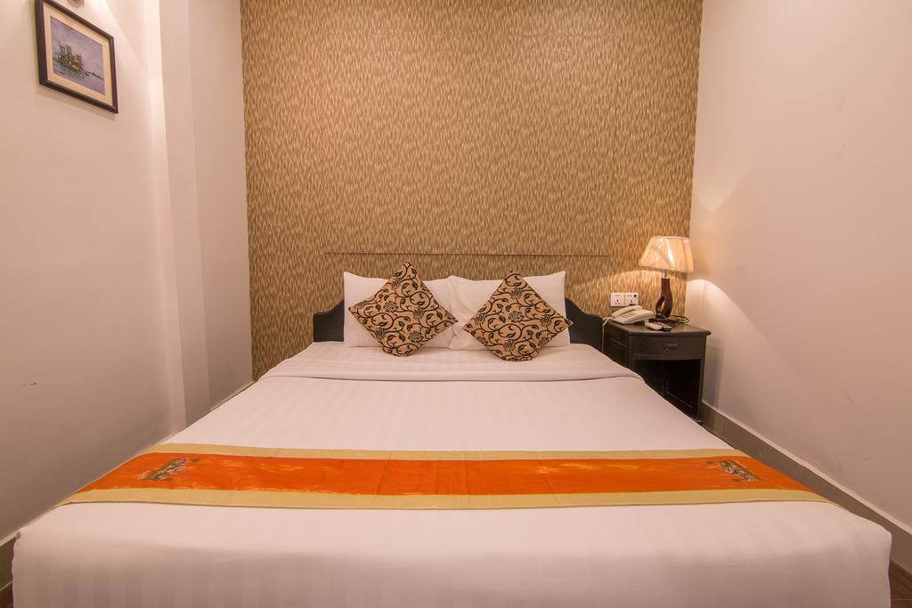 Diamond Palace Hotel Phnom Penh Exterior foto